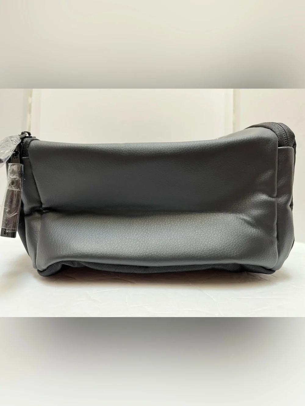 🔆NWT Cutter & Buck x Black Clover Matte Black Golf Shoe Bag